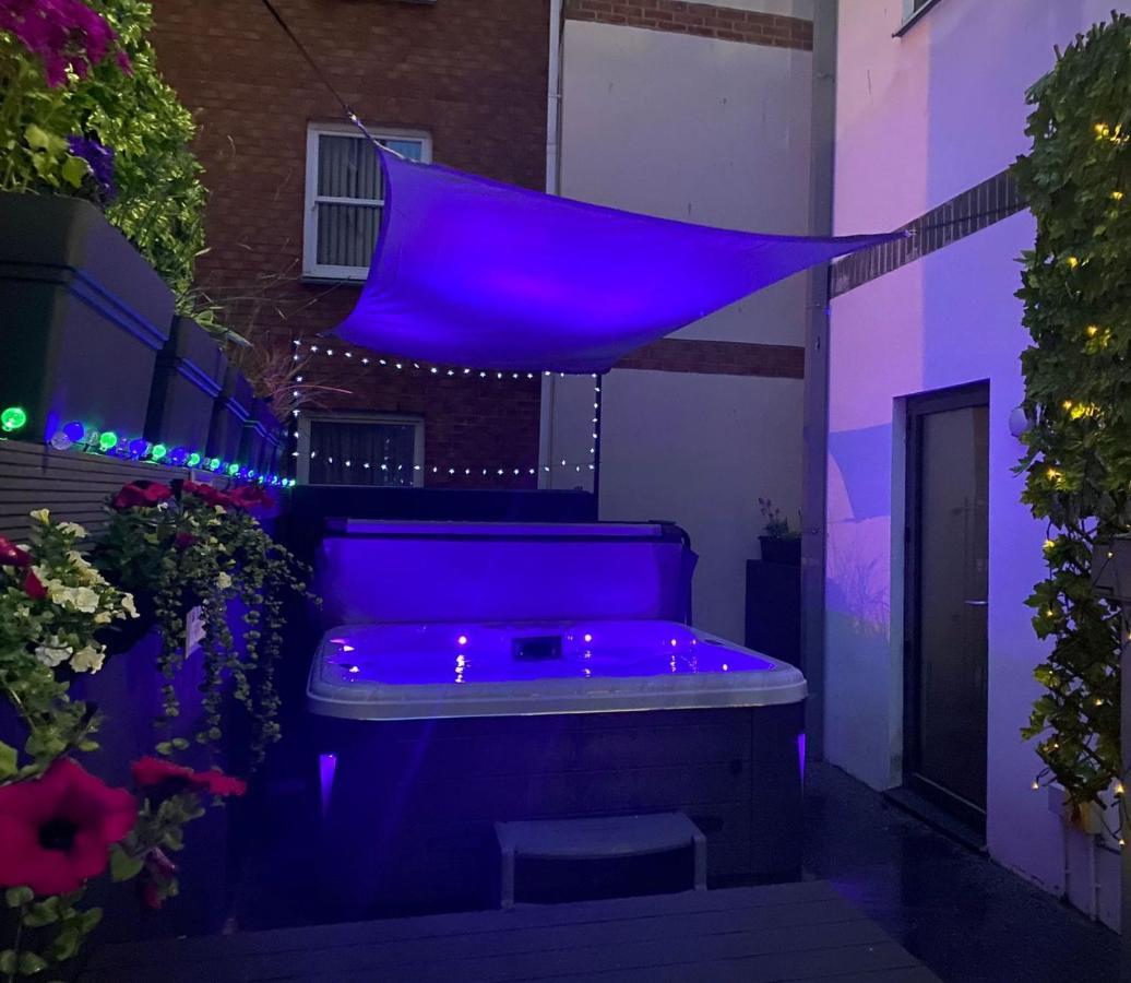 3 The View Apartments Ilfracombe - Hot Tub, Parking, Lift, Ev Eksteriør billede