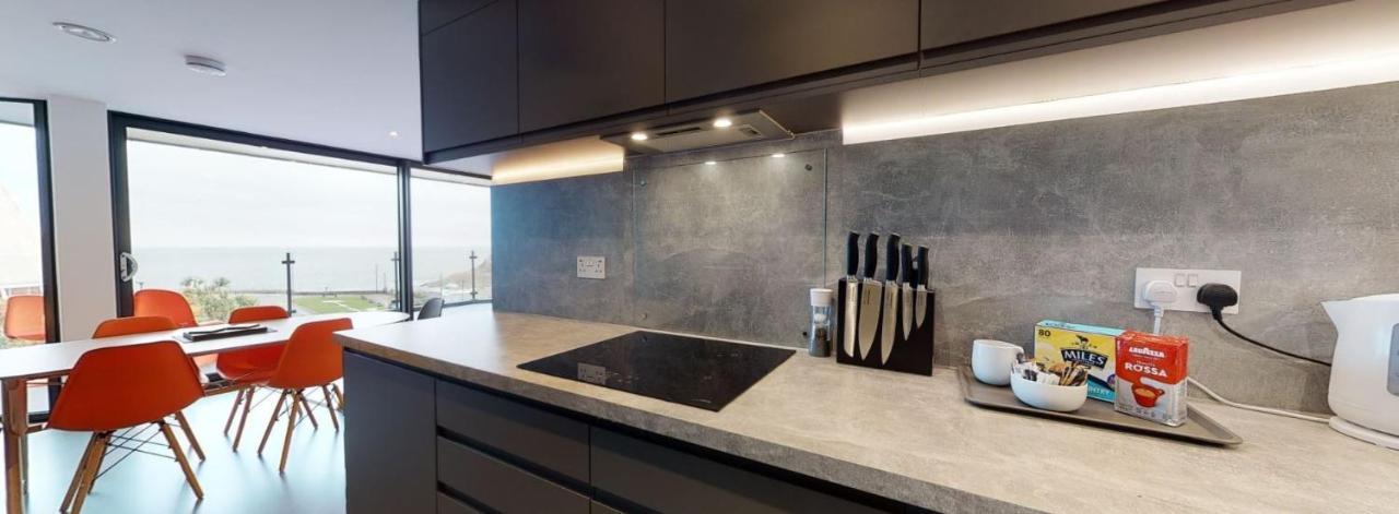 3 The View Apartments Ilfracombe - Hot Tub, Parking, Lift, Ev Eksteriør billede