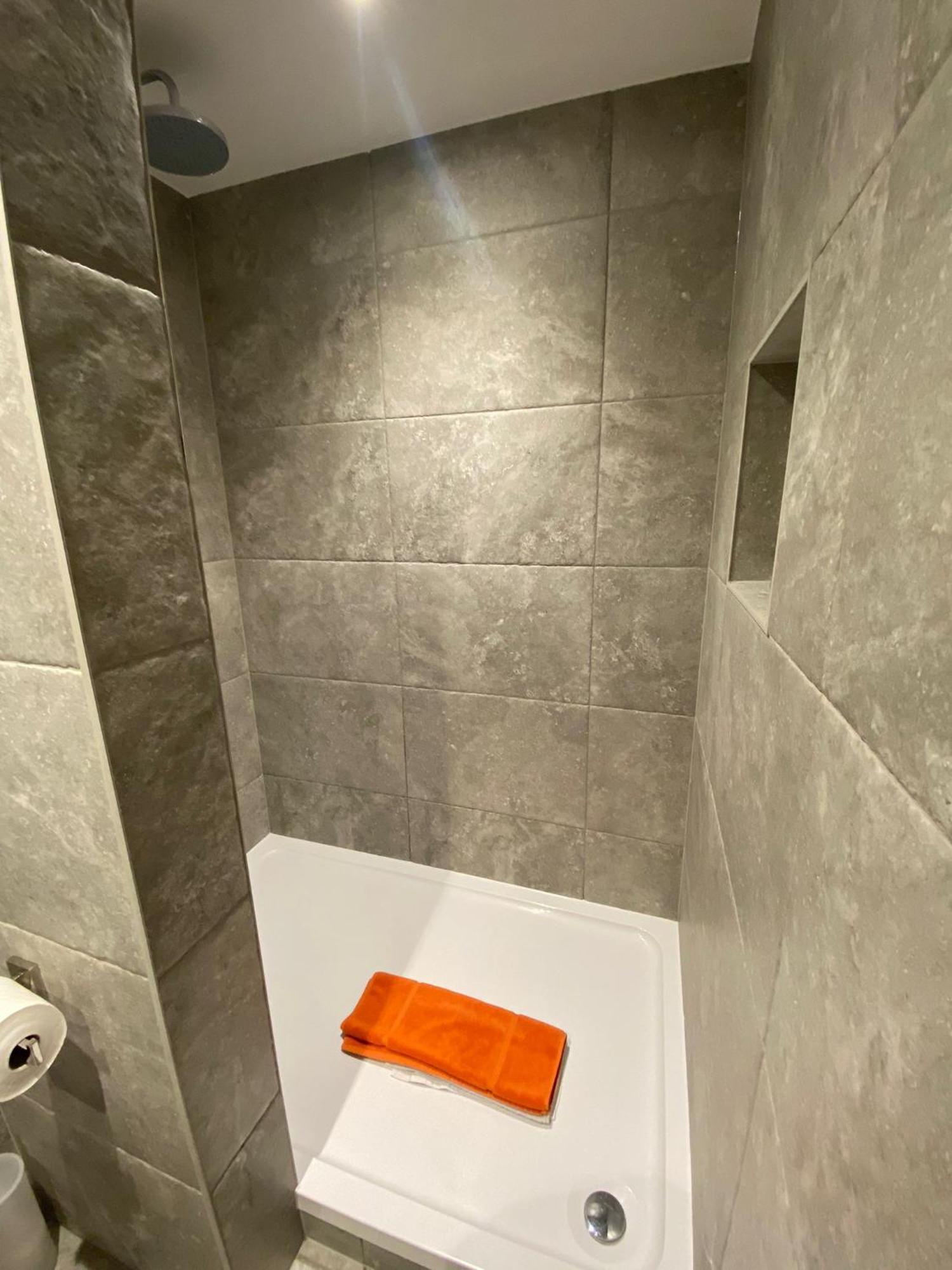 3 The View Apartments Ilfracombe - Hot Tub, Parking, Lift, Ev Eksteriør billede