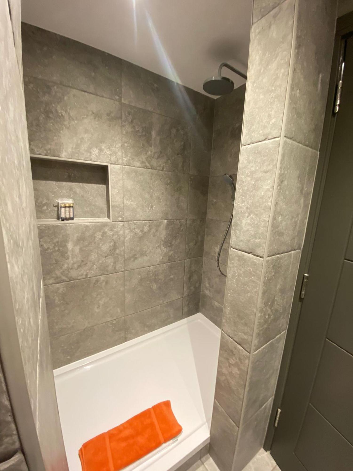 3 The View Apartments Ilfracombe - Hot Tub, Parking, Lift, Ev Eksteriør billede